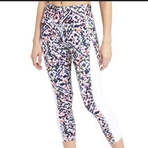 Athleta High Rise Watercolor Chaturanga Capri M MSRP $74 white yoga